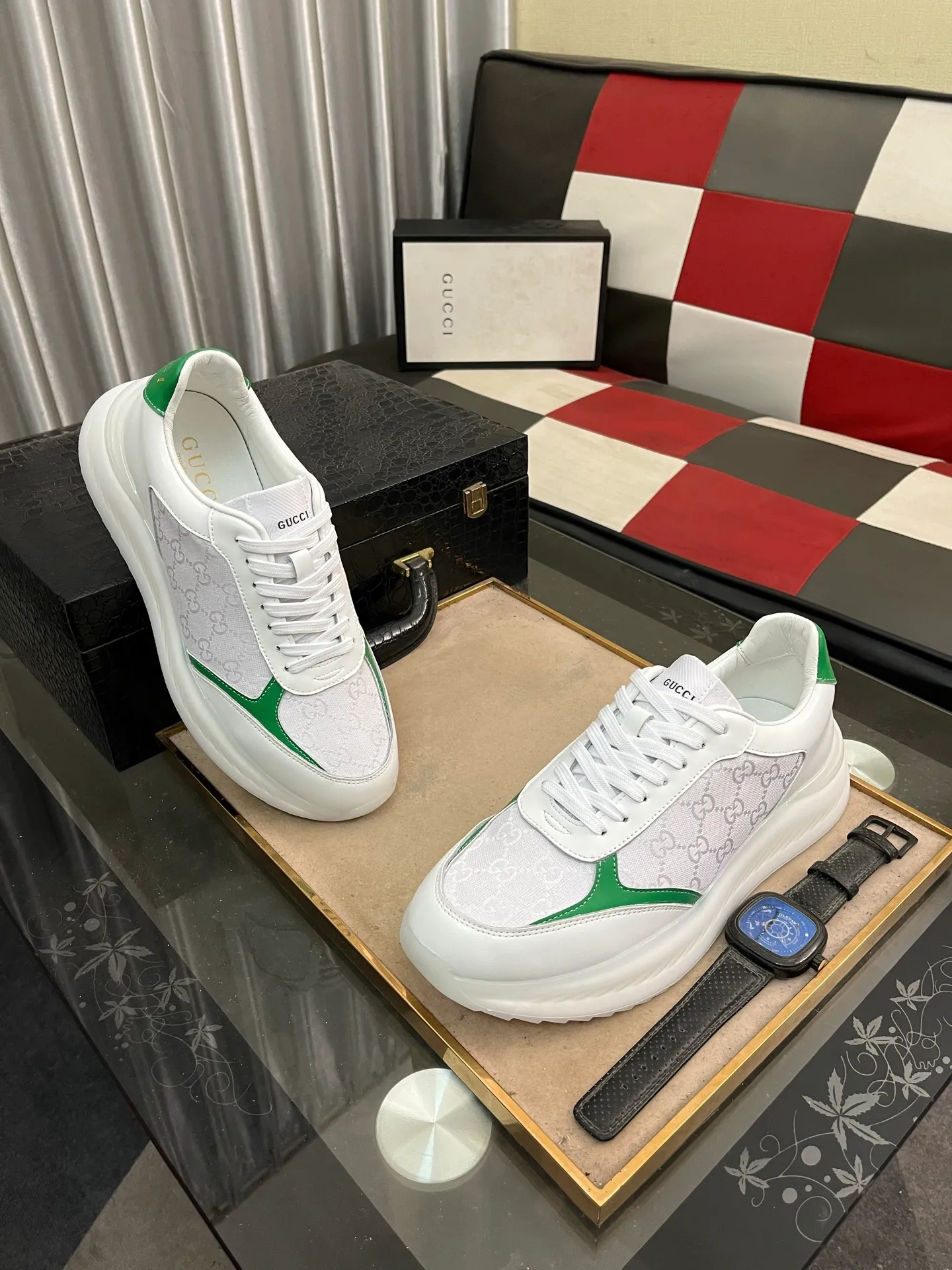 Men's shoes 💰458⌚️⌚️[GUCCI] The latest trendy men's casual shoes, the fabric is made of embossed cowhide imported from Italy, comfortable sheepskin lining + feet, the original outsole is wear-resistant and non-slip, high-level version, size: 38-444️⃣Colors available